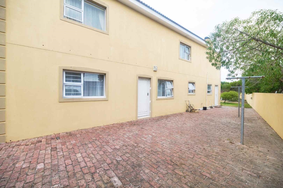 4 Bedroom Property for Sale in Pearly Beach Western Cape